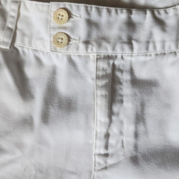 The North Face Women's Low Waist Ivory Shorts - Picture 2 of 6